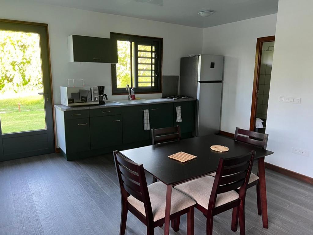 Parea Lodge Huahine Bungalow F2 #Miti Extérieur photo